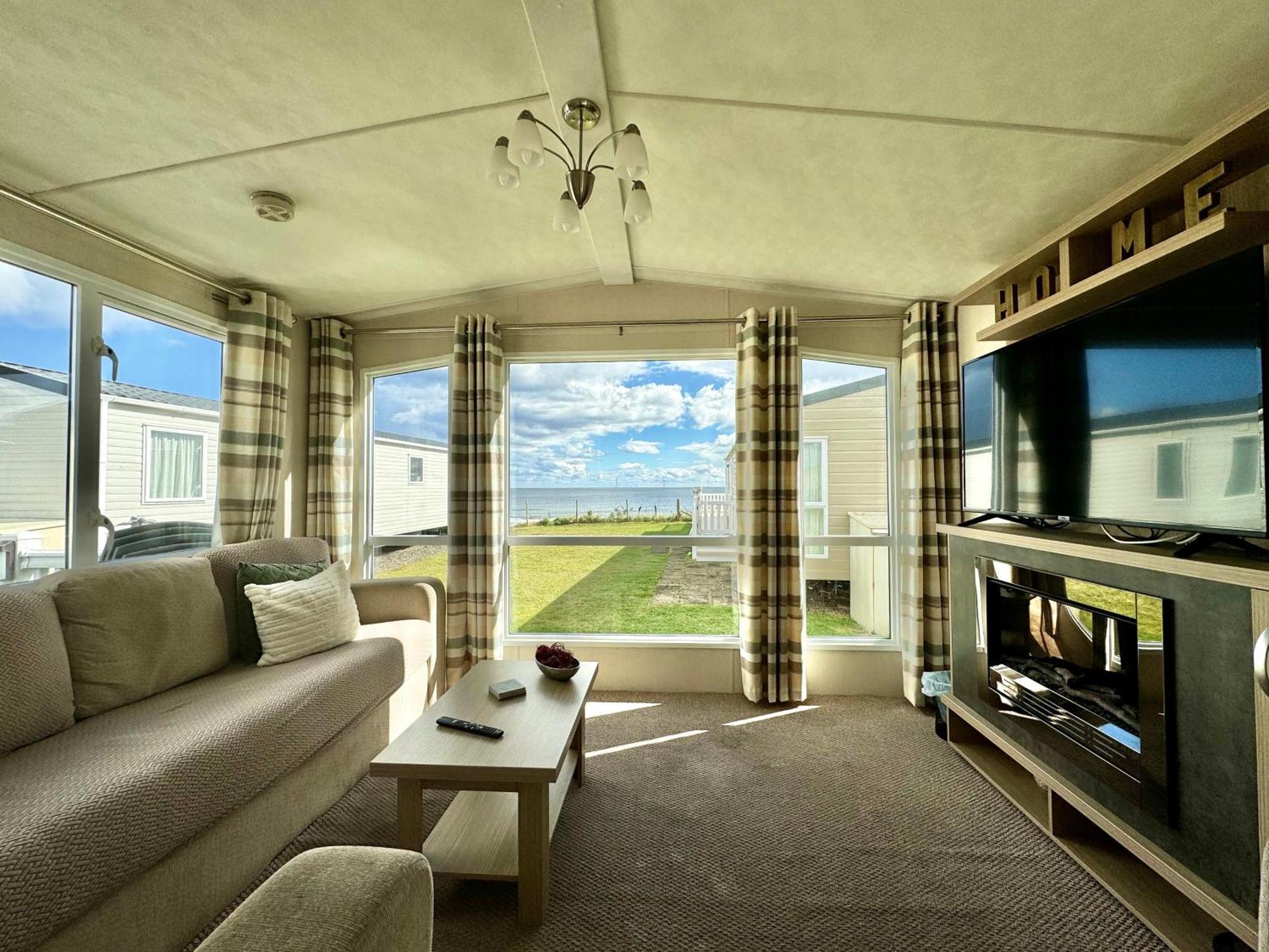 New Sea View Platinum Caravan With Huge Decking Newcastle upon Tyne Dış mekan fotoğraf